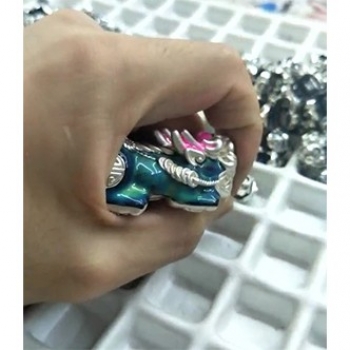 液晶变色饰品